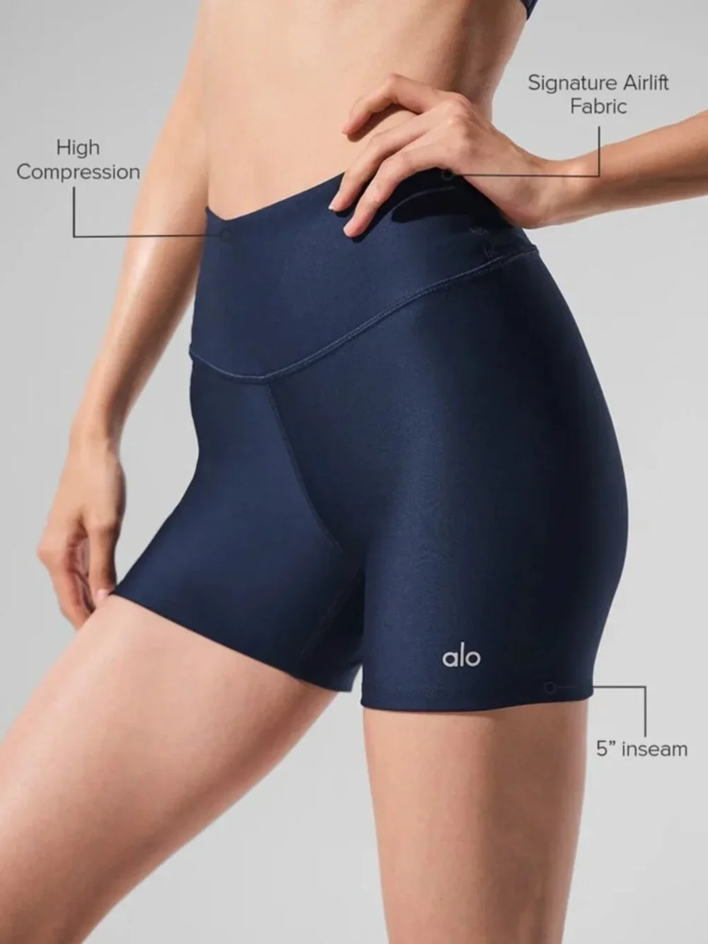NWT Alo Yoga AIRLIFT ENERGY SHORT